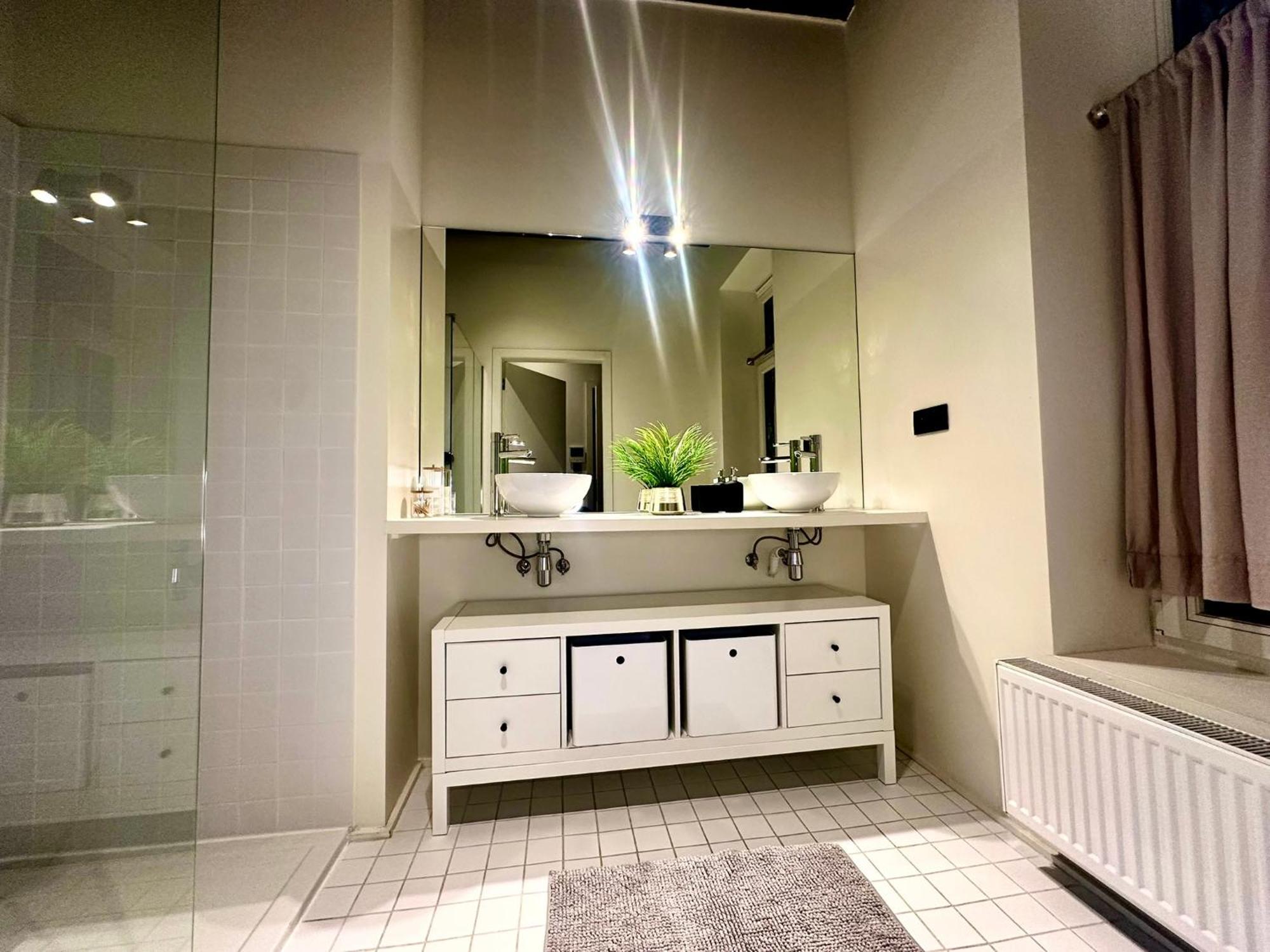 Luxury Suites Princess By Rikas Hotels Antwerpen Eksteriør bilde